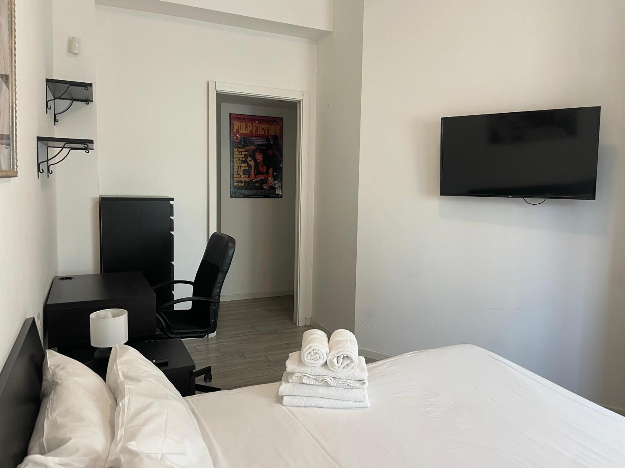Gardone - Ampio Con 2 Da Letto - Comodo Per Duomo! Appartement *